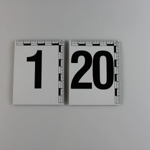 Numerki dowodowe magnetyczne (70x90mm), zakres 1-20, czarne cyfry na białym tle