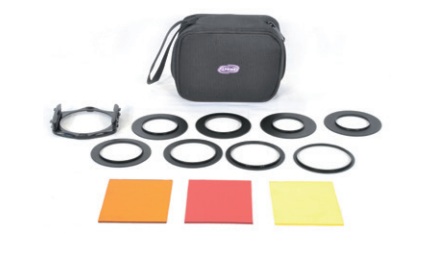Zespół filtrów zaporowych do aparatu fotograficznego LABINO